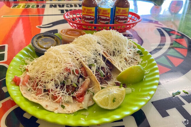 Al Carbon Restaurant serves tacos in Lake Worth Corridor neighborhood.