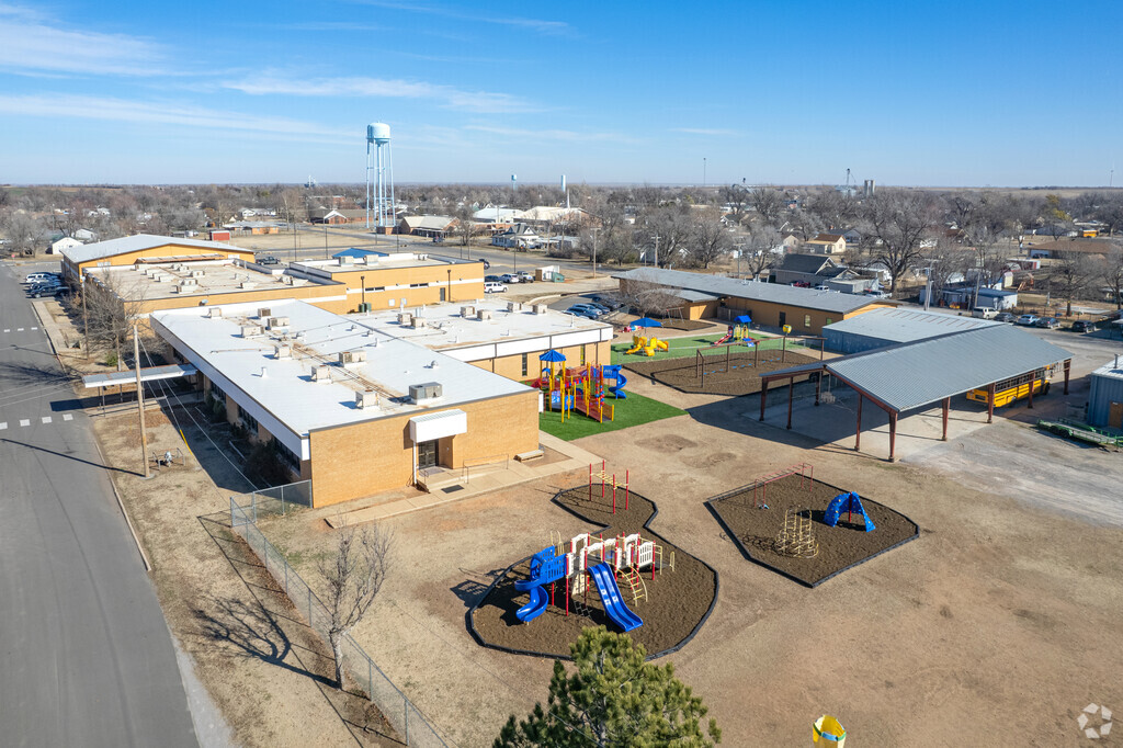 Minco Elementary School