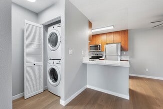 7701 Warner Ave, Huntington Beach, CA 92647