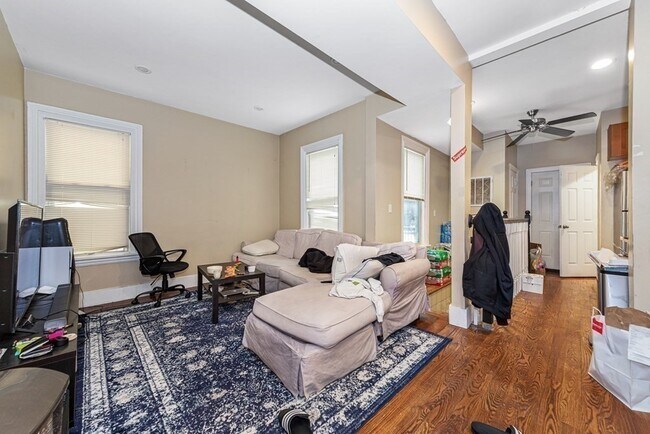 1568 Tremont St unit 4, Roxbury Crossing, MA 02120 - photo 4