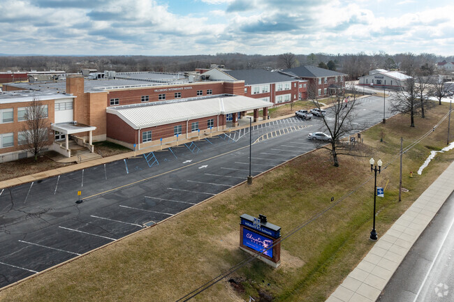 Hillsboro Middle Elementary in Hillsboro, MO prioritizes learning and collaboration.