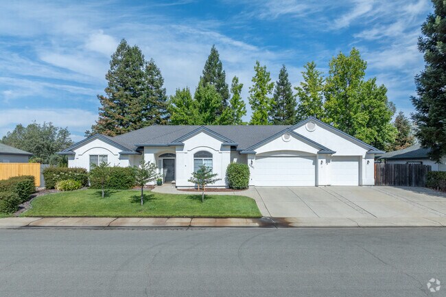 Some homes in Ridgeview were built in the '80s and '90s.