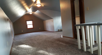 720 12th St N, Fargo, ND 58102