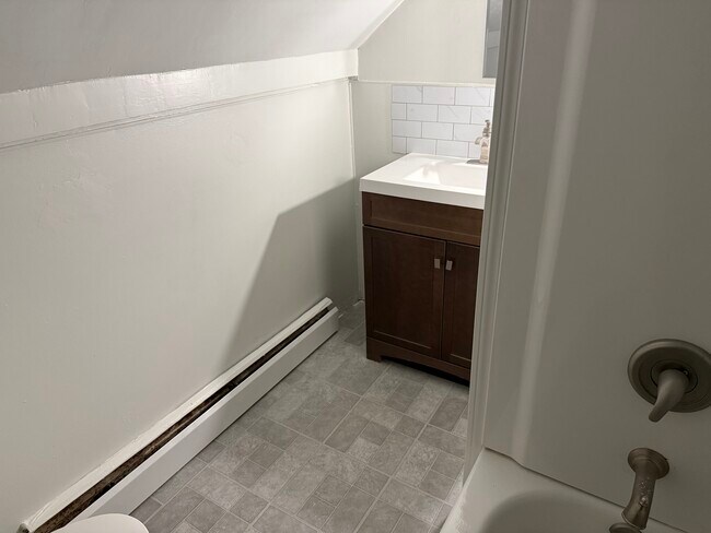 13 S 1st St unit 3, Meriden, CT 06451 - photo 7