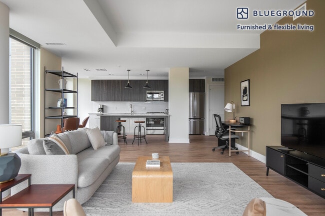 1446 S Grant St unit FL5-ID698, Arlington, VA 22202 - photo 4