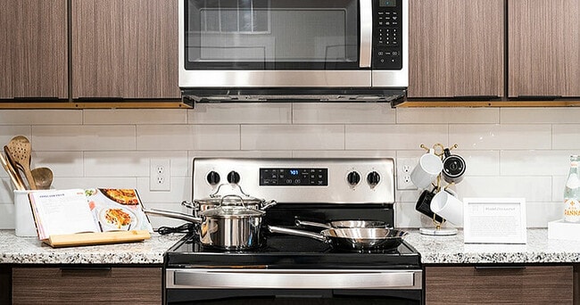 Kitchen-02-The-Indy-Marietta (1)