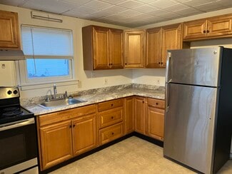 18 First St Unit Apartment 4, Berwick, ME 03901