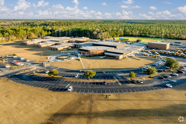 Loris High School is centrally located near residential neighborhoods.