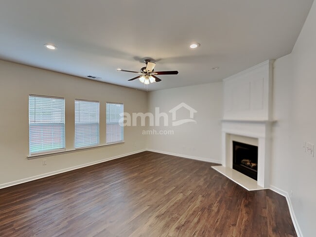 1614 Bradmere Ln, Lithia Springs, GA 30122 - photo 4