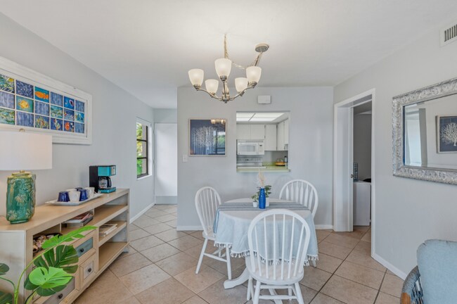 1334 Chesapeake Ave unit 1330 Chesapeake Ave, Naples, FL 34102 - photo 6