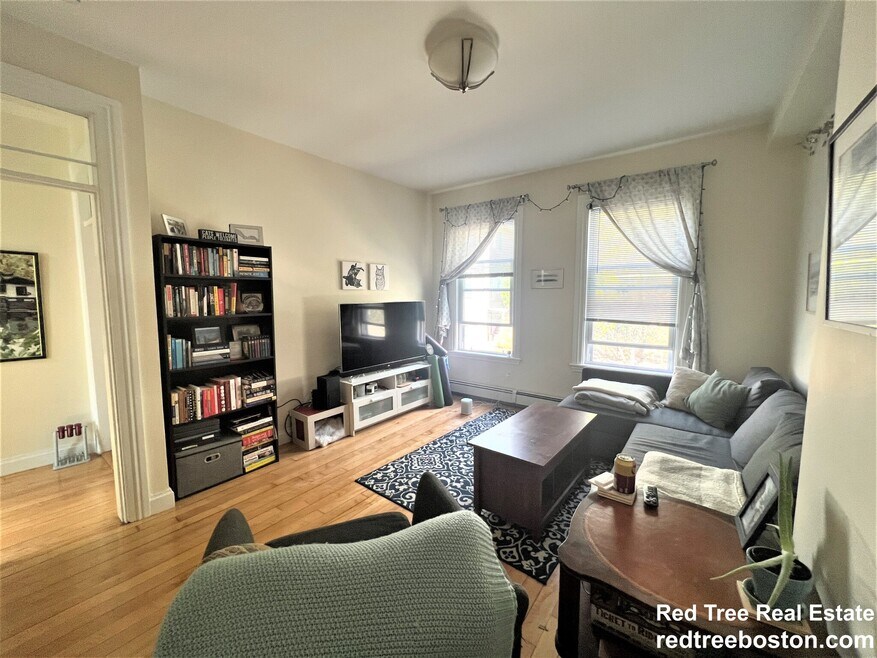 14 Leamington Rd unit 2, Brighton, MA 02135 - photo 1