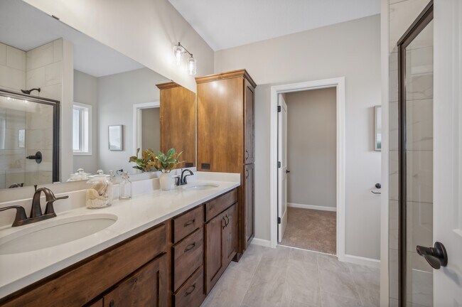 19972 Hunter's Ridge unit 37215868, Rogers, MN 55374 - photo 5