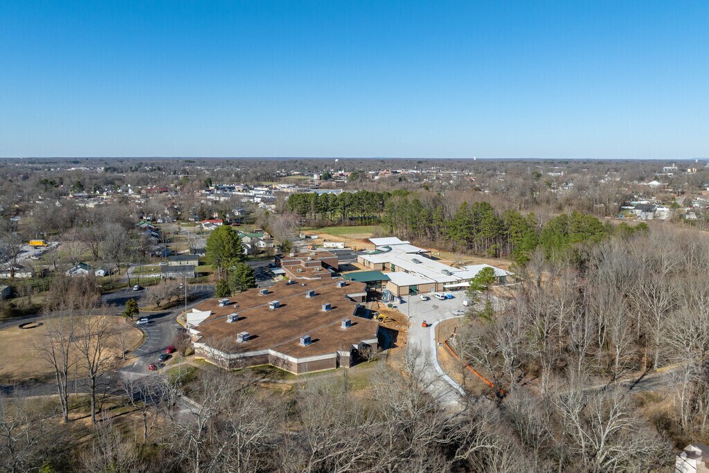Jack T. Farrar Elementary School is home to the Frogs in Tullahoma.