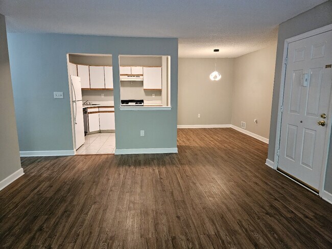 53 Juniper Way unit 53 Juniper Way, Trenton, NJ 08619 - photo 2
