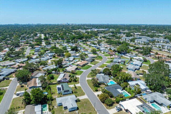 Broad, bending streets create a calm sense of community for neighbors in University Park.