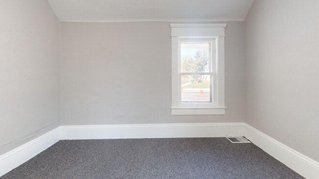 1072 Wooster Rd W, Barberton, OH 44203 - photo 3