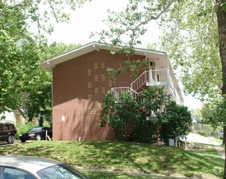 620 S 35th St, Omaha, NE 68105