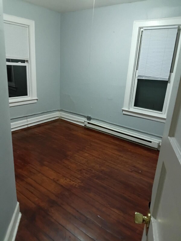 54 Crown St Unit 2, Waterbury, CT 06704