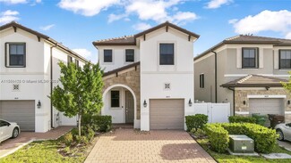 3435 W 110th St, Hialeah, FL 33018