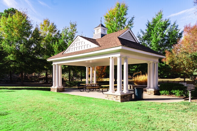 A picturesque escape in the Jenkins neighborhood of Newport News.