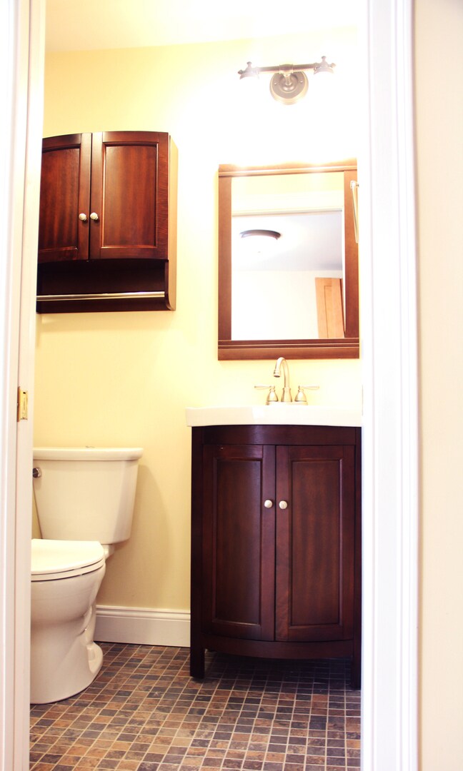 155 Maple St unit 1, Burlington, VT 05401 - photo 5