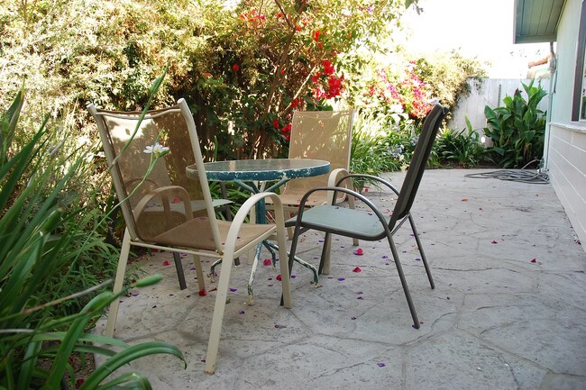 1025 El Embarcadero Rd unit A, Goleta, CA 93117 - photo 6