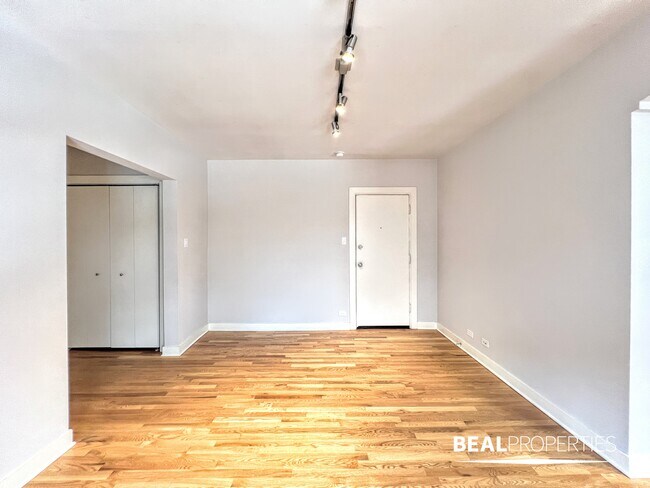 2420 N Kedzie Ave unit S, Chicago, IL 60647 - photo 6