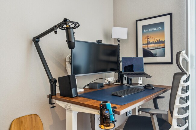 1600 15th St unit FL5-ID354761P, San Francisco, CA 94103 - photo 2