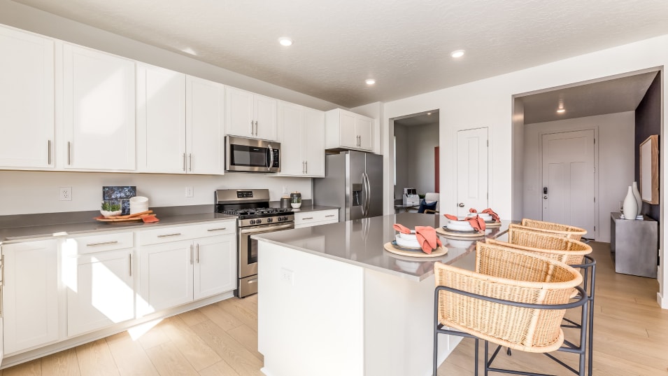 1837 W Blue Flax Dr, Saratoga Springs, UT 84045 - photo 1