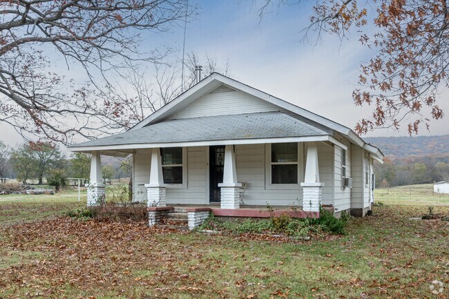 Dutch Mills has a few craftsman homes throughout the neighborhood.