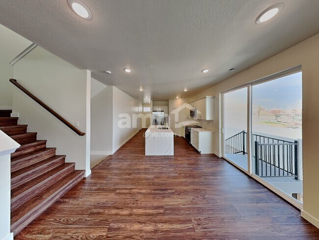 1312 W Mahogany St, Saratoga Springs, UT 84043 - photo 3