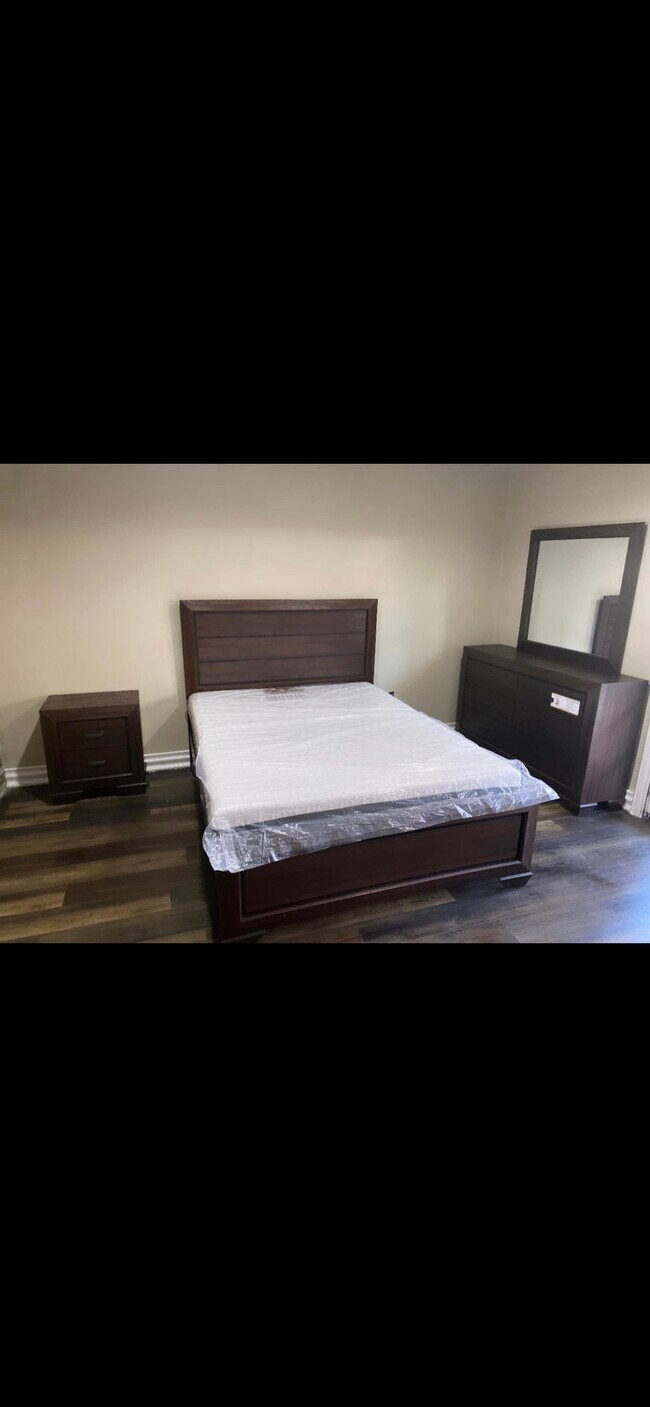 2712 E Dominguez St, Long Beach, CA 90810 - photo 3