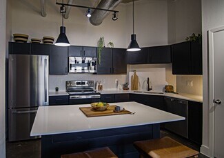 2115 Runnels St, Houston, TX 77003