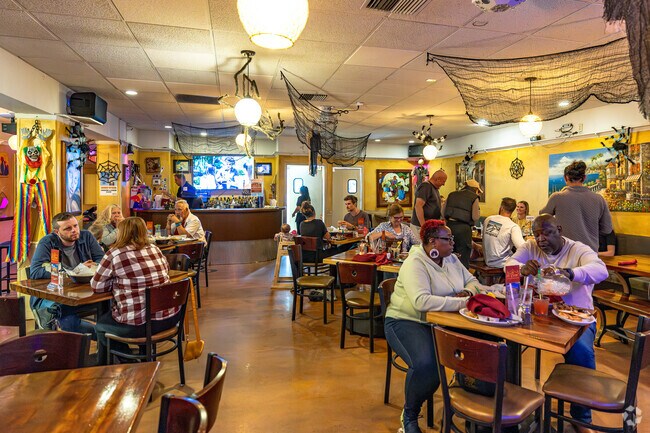 Tu Casa has delicious food and excellent service in Layton Park.