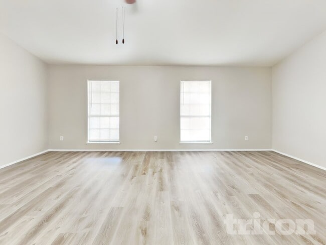 2806 Quail Run Dr, Humble, TX 77396 - photo 2