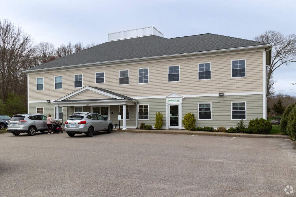 Welcome to the Montessori Of Greenwich Bay.