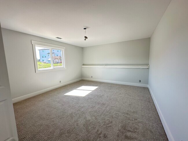 8285 Bauerridge Ave, Jenison, MI 49428 - photo 7