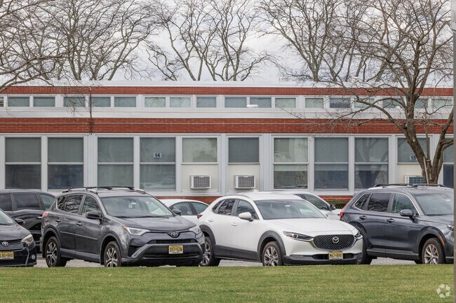 59% of students at Bergenfield High School in Bergenfield, NJ are proficient in reading.