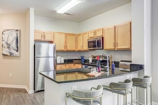 7000 Horseshoe Ln, Wilmington, MA 01887