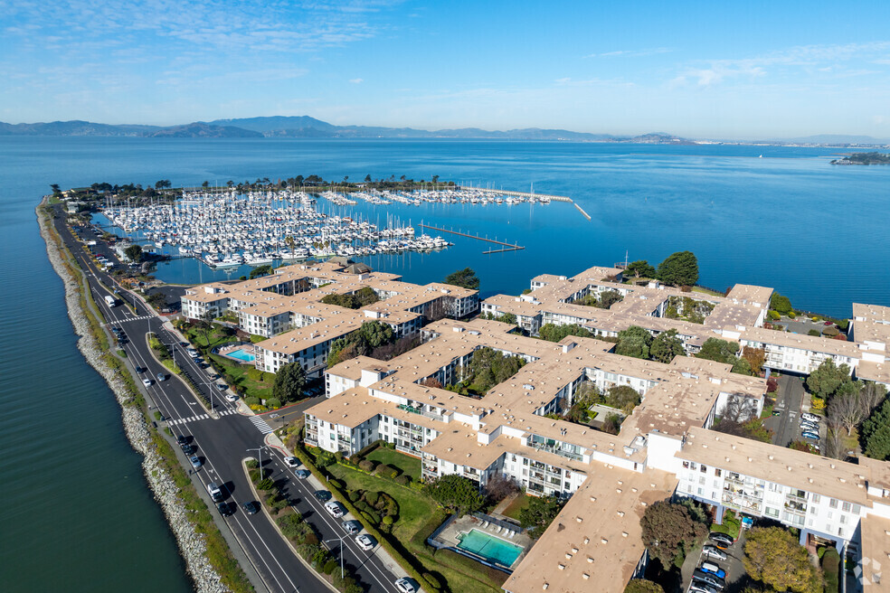 City_Emeryville_1003134_112024_Phase2_KW_V1