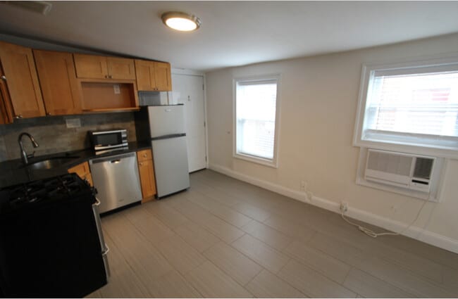 1920 Bainbridge St unit 3R, Philadelphia, PA 19146 - photo 3