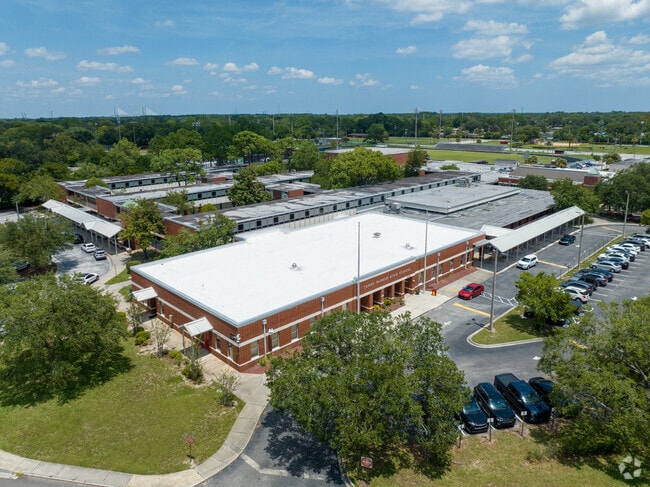 A beautiful view of Terry Parker High School in Arlingwood, FL.