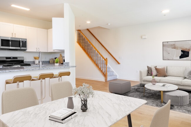 Avalon Russett, Laurel, MD 20724 - photo 2