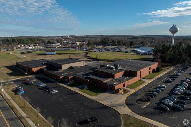 Mosinee Elementary School has 623 students.