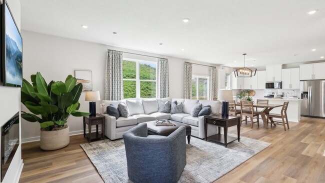 1036 Lindsay Rd unit 37046870, Scott Township, PA 15106 - photo 4