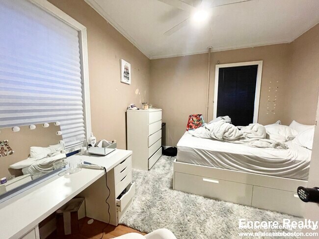 17 Sachem St unit 1, Roxbury Crossing, MA 02120 - photo 3