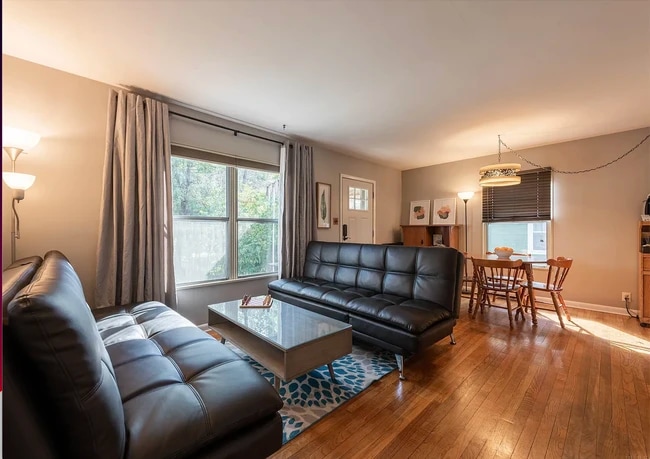 904 E Maxwell Ln, Bloomington, IN 47401 - photo 2