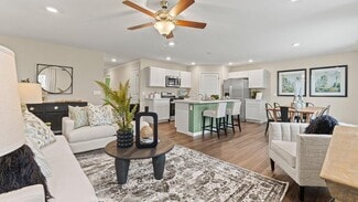 1028 Greenbrier Blvd Unit 36206655, Warsaw, IN 46582