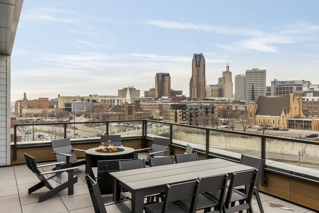 Balsam on Broadway, Saint Paul, MN 55101 - photo 4