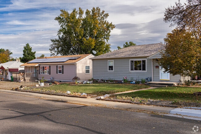 Most ranch-style homes in Belleview-Cornerstone Park are moderately sized.